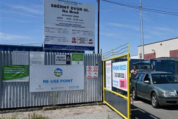 Re-use trhá rekordy, za loňský rok se vybralo téměř 800 tisíc korun Re-use trhá rekordy, za loňský rok se vybralo téměř 800 tisíc korun