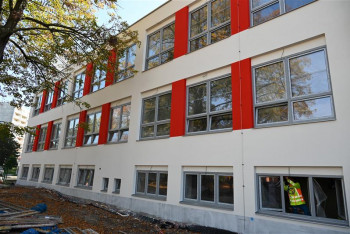 ZUŠ Střezina opět v novém, žáky a učitele vítá nové zázemí ZUŠ Střezina opět v novém, žáky a učitele vítá nové zázemí